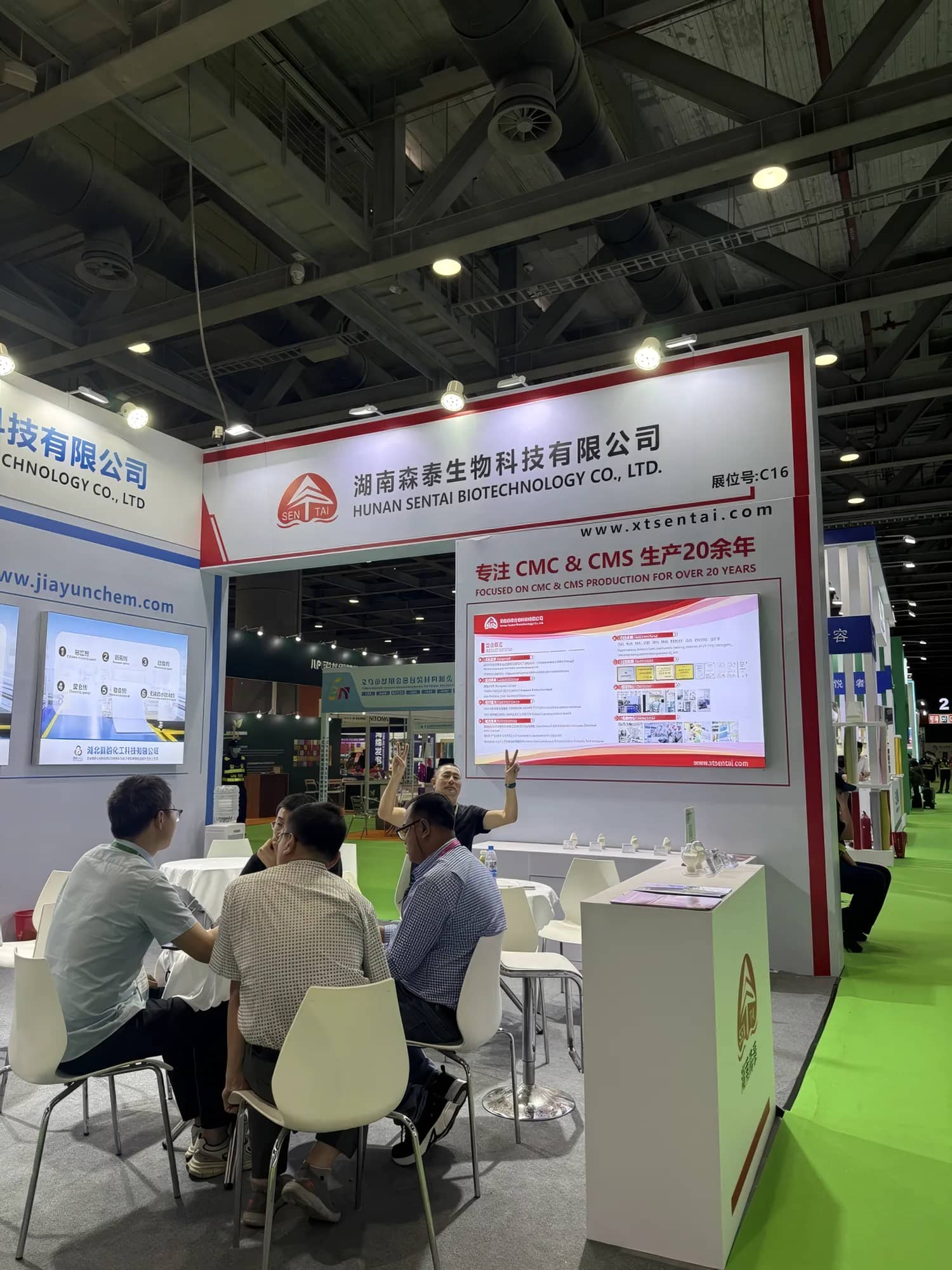 Visitors at the Sentai booth, Paper Expo China 2026