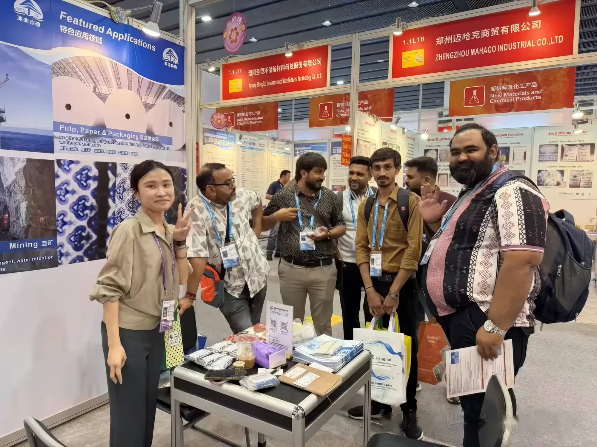 International buyers at the Hunan Sentai booth